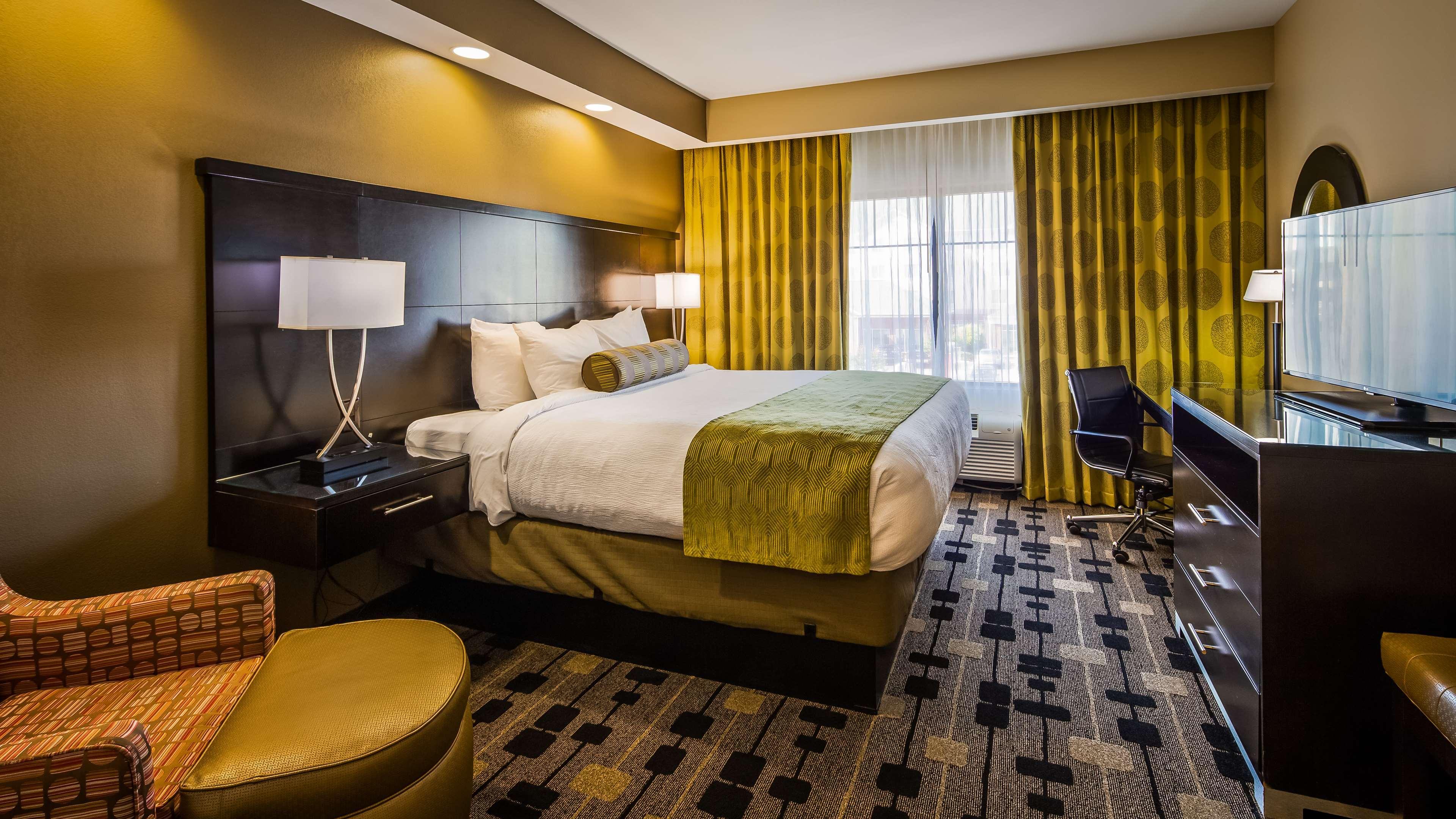 Best Western Plus University Inn Хаттисберг Экстерьер фото