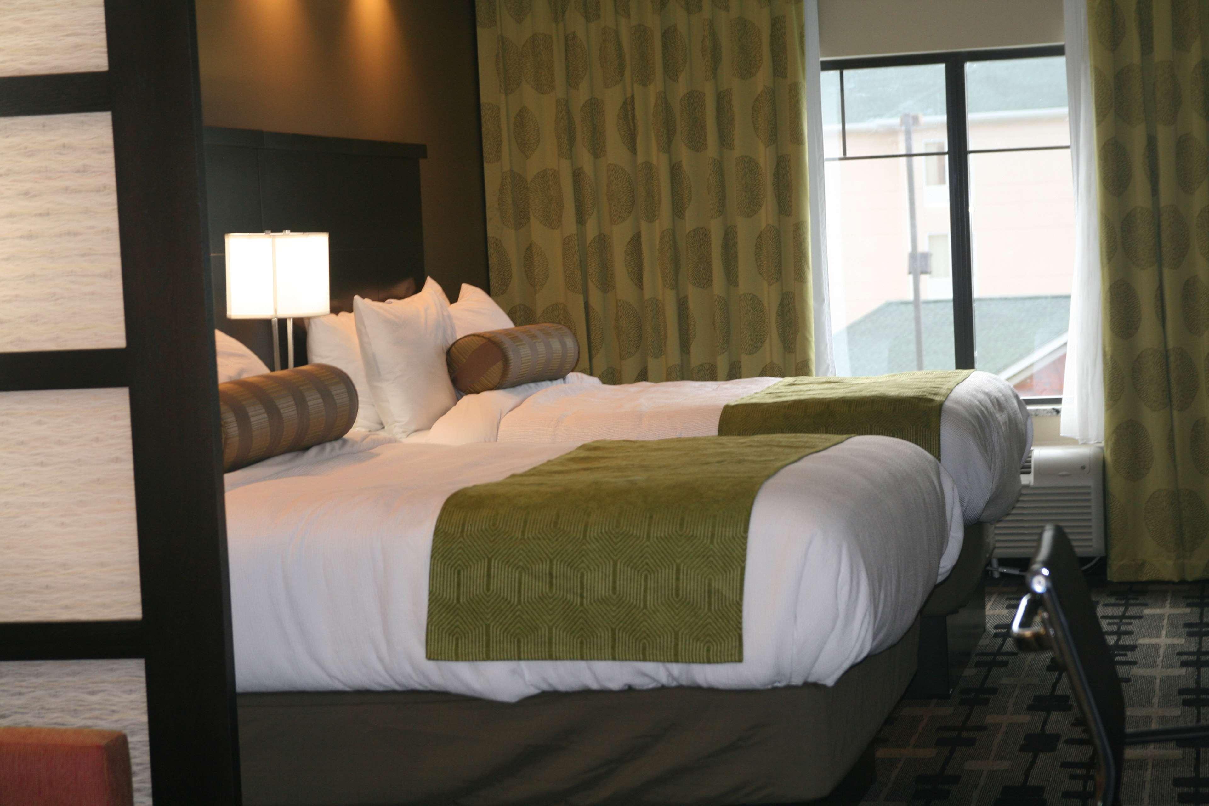 Best Western Plus University Inn Хаттисберг Экстерьер фото