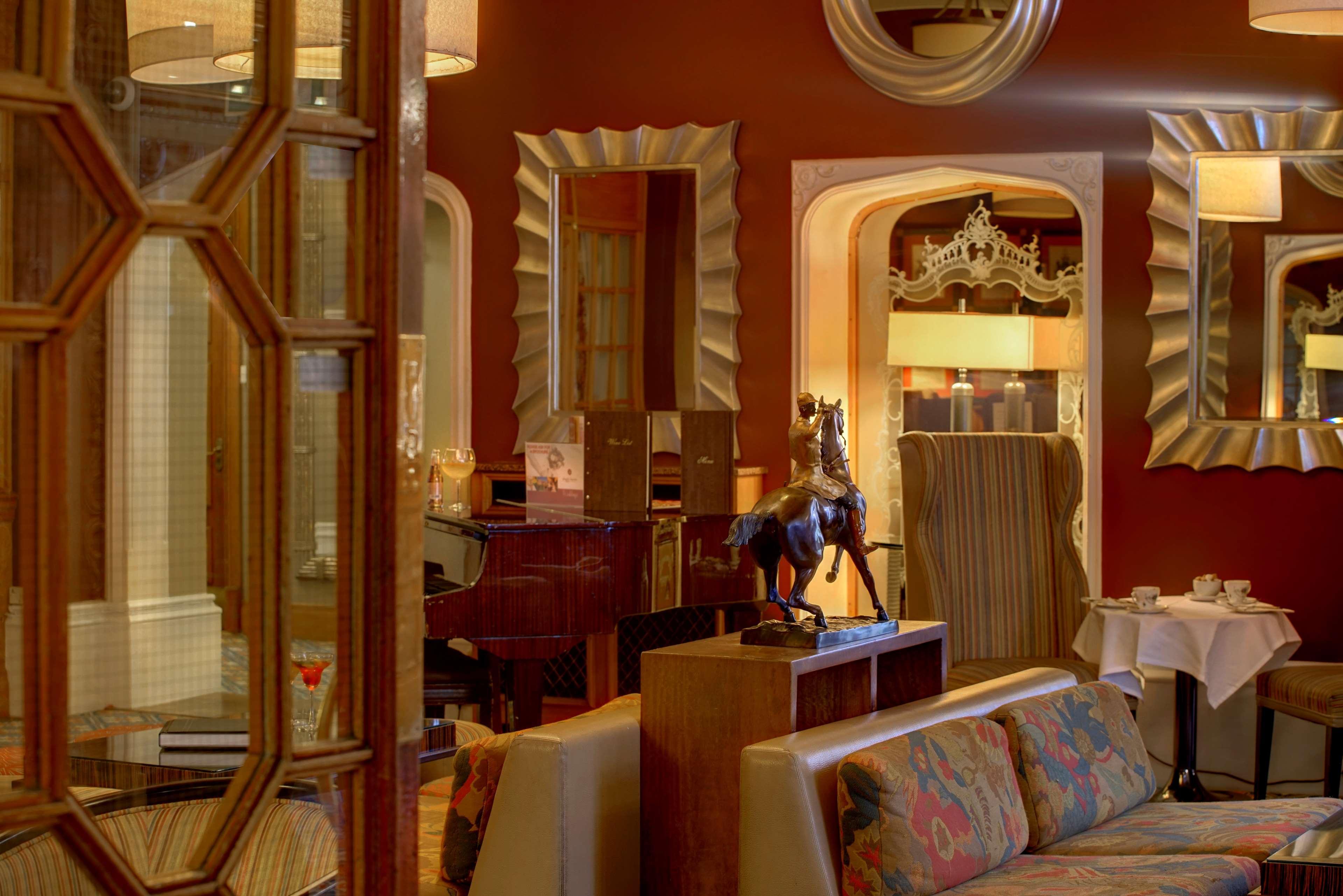 Best Western Plus University Inn Хаттисберг Экстерьер фото